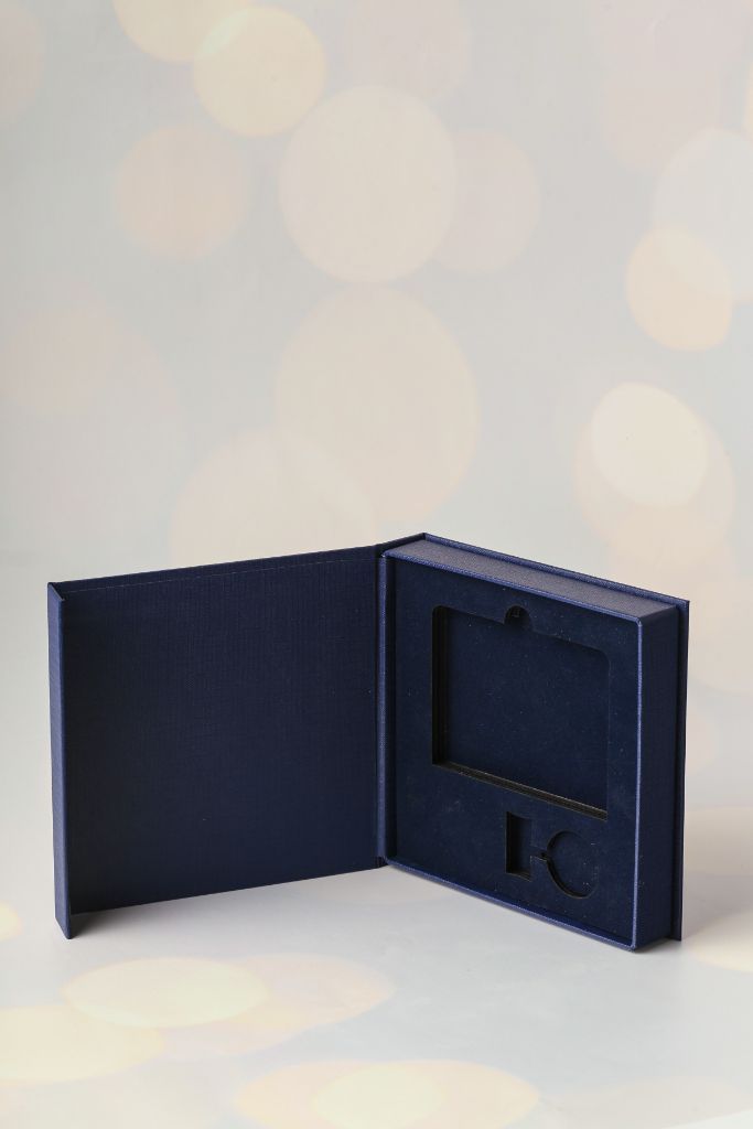 Navy box with USB and card insert — linen-wrapped finish