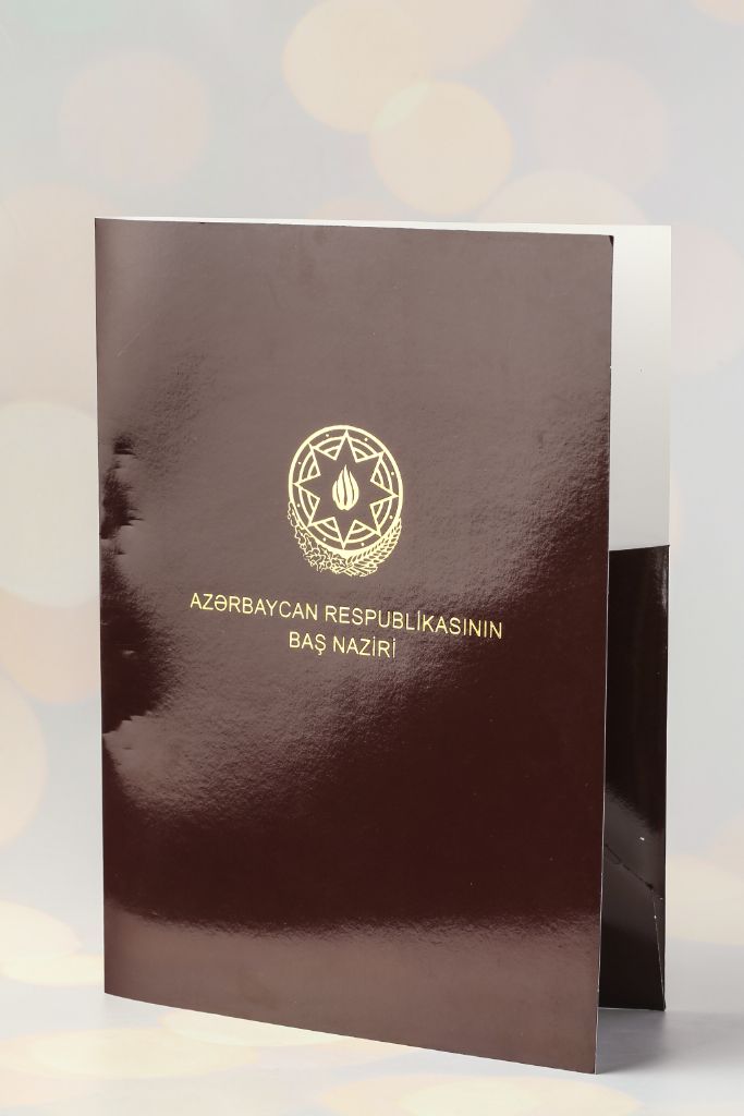 Prime Minister folder — gloss burgundy, gold coat of arms and title